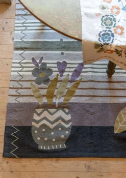 Bestickter Teppich „Flower bed“ aus Bio-Baumwolle