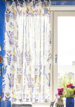 Kurze Gardine „Flower pots“ aus Bio-Baumwolle